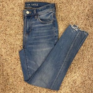 American Eagle V-Rise Jegging